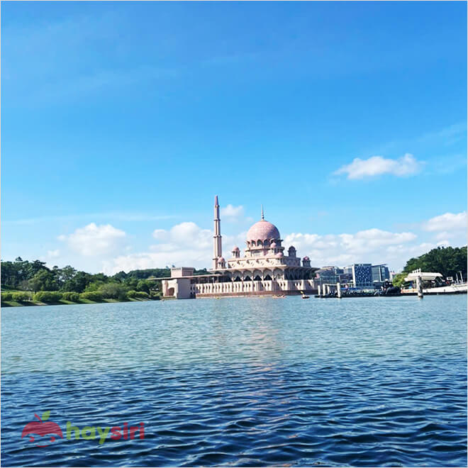 chèo thuyền ở putrajaya lake