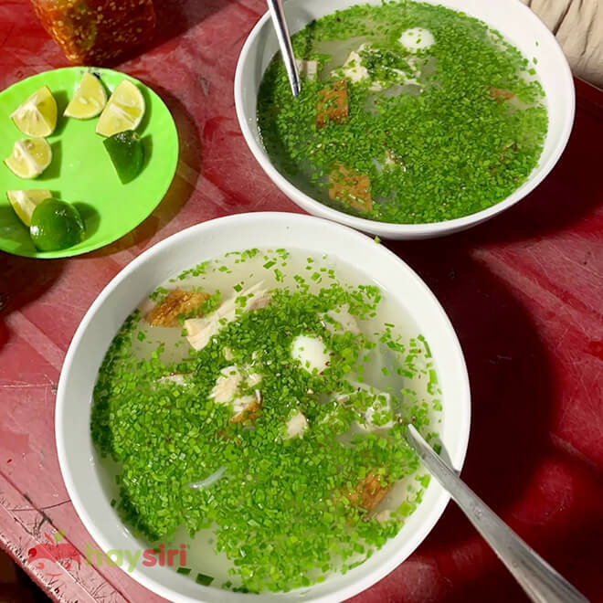 Món bánh canh hẹ ngon nức tiếng