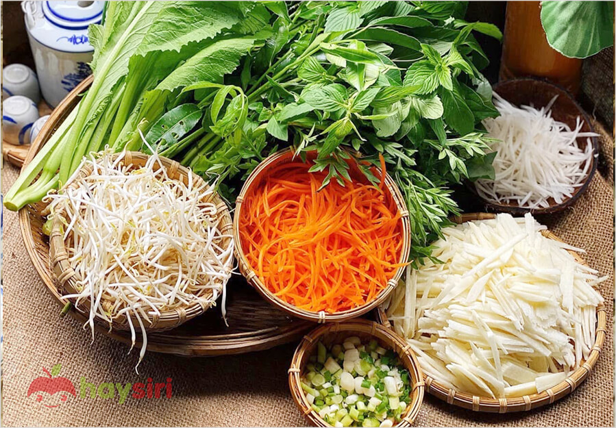 Rau củ được rửa sạch, tươi ngon