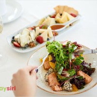 Những thực phẩm nên ăn và không nên ăn cho người bị bệnh áp xe vú