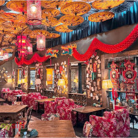 Trải nghiệm đi tàu từ Sài Gòn đến Biên Hoà – Ghé thăm những địa điểm thú vị và quán café đẹp (Phần 2)