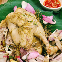 Gà hấp sen – món ngon thanh tao, độc đáo cho mâm cơm Tết!