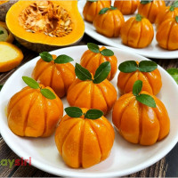 Công thức làm 2 phiên bản bánh bí đỏ siêu ngon: Bánh bí đỏ chiên vừng và Bánh bí đỏ hấp phô mai